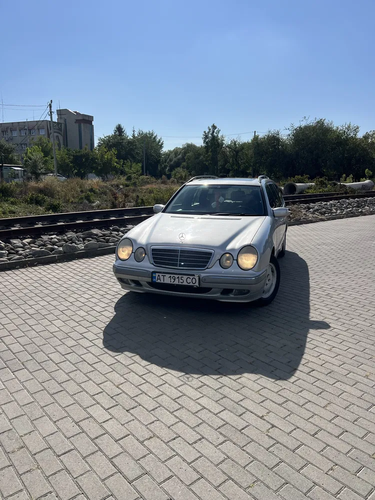 Фото 2000 Mercedes-Benz E серия