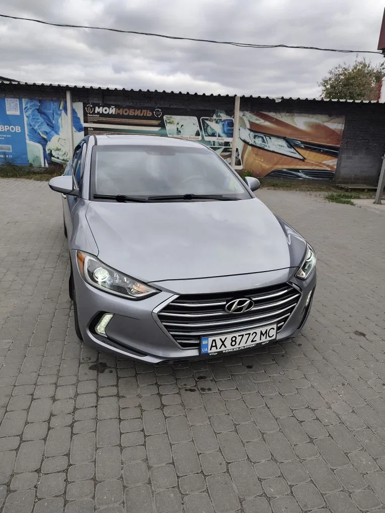 Фото 2017 Hyundai Elantra