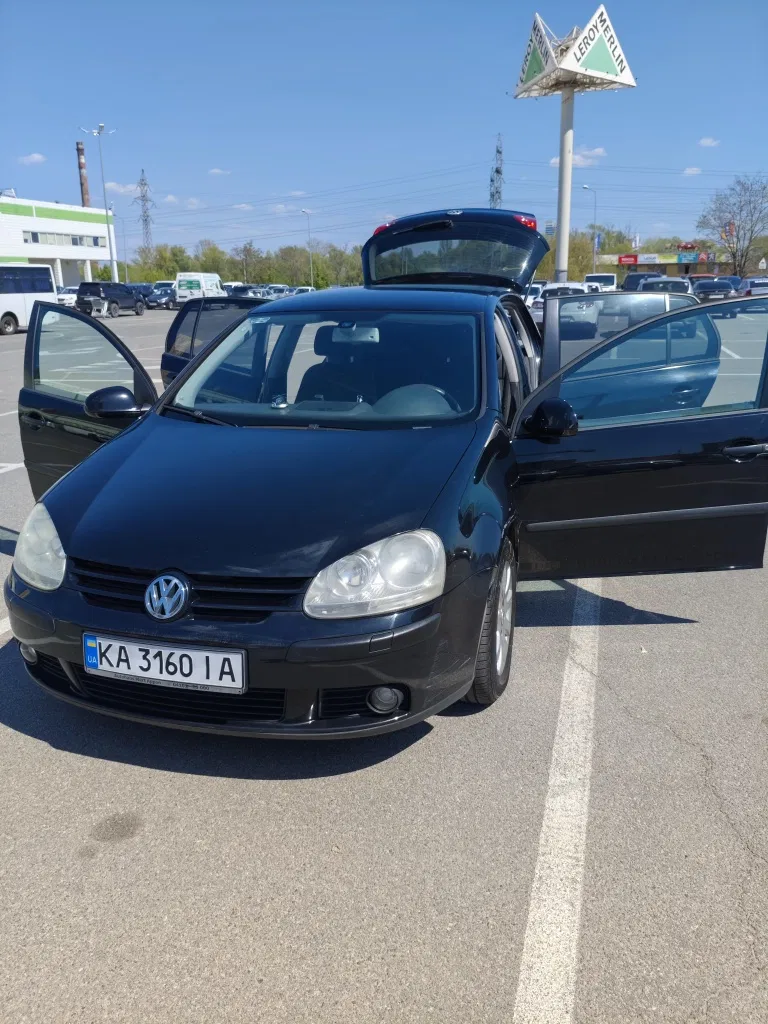 Фото 2003 Volkswagen Golf