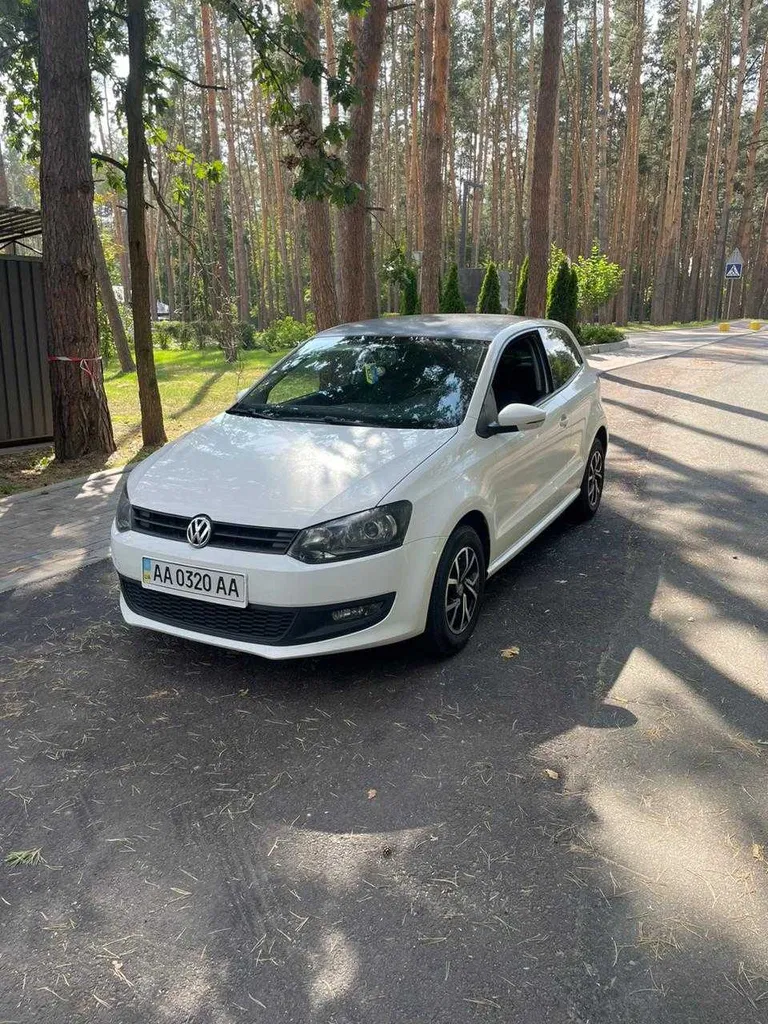 Фото 2014 Volkswagen Polo