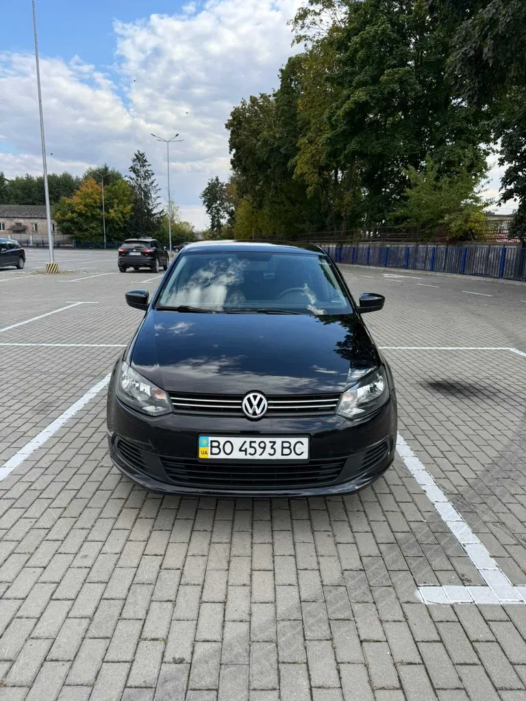 Фото 2014 Volkswagen Polo