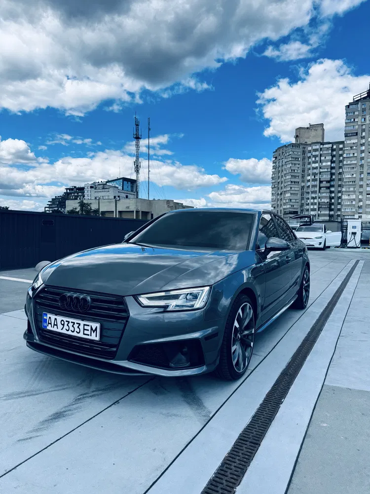 Фото 2019 Audi A4