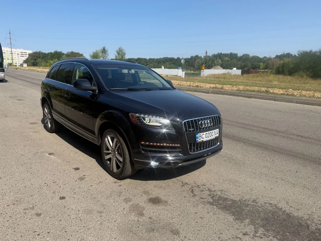 Фото 2013 Audi Q7