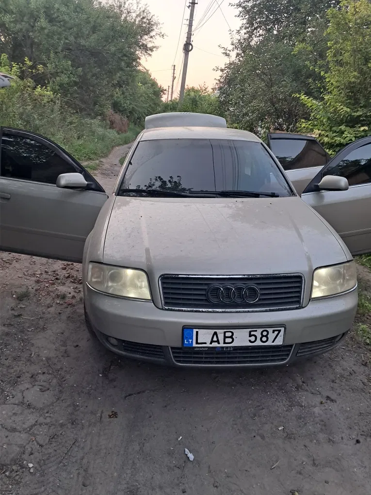 Фото 2002 Audi A6