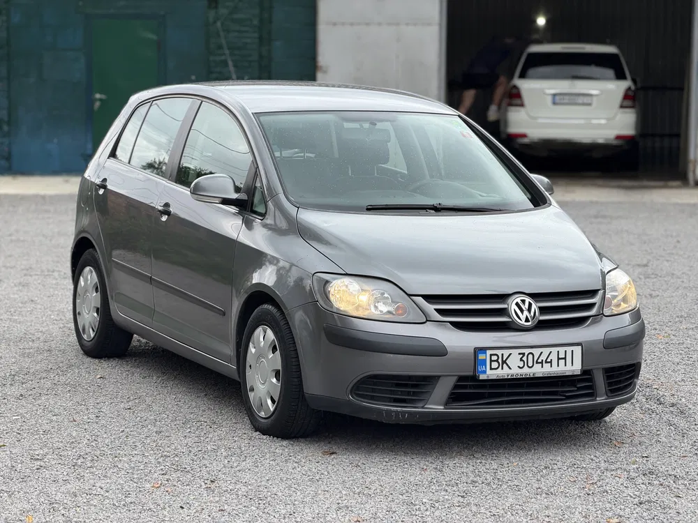 Фото 2005 Volkswagen Golf Plus
