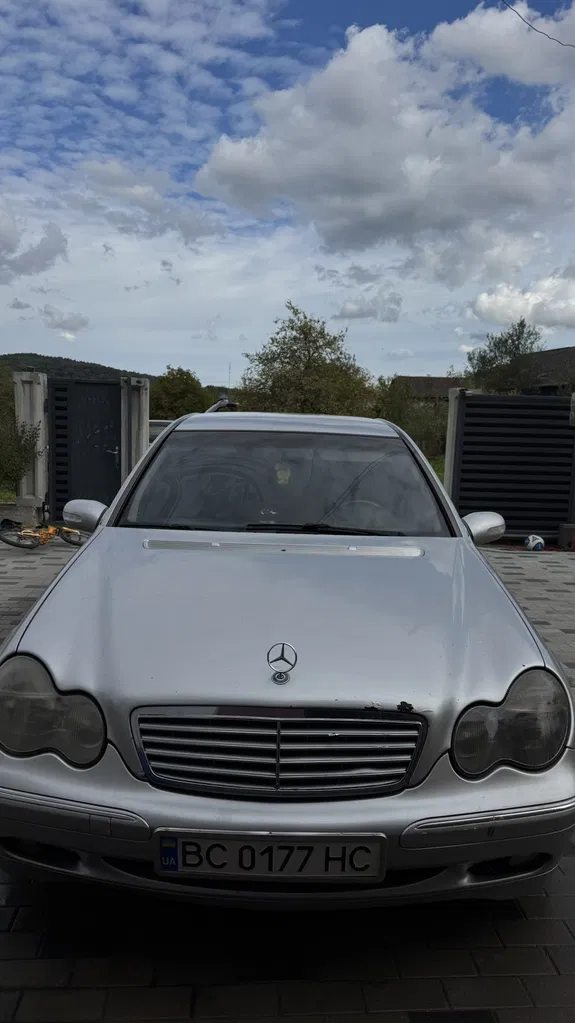 Фото 2000 Mercedes-Benz 220