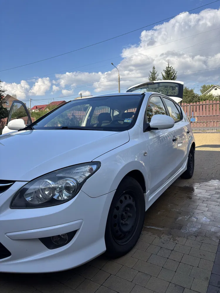 Фото 2011 Hyundai i30