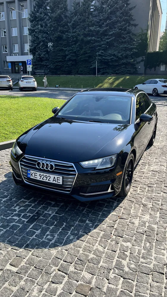 Фото 2018 Audi A4
