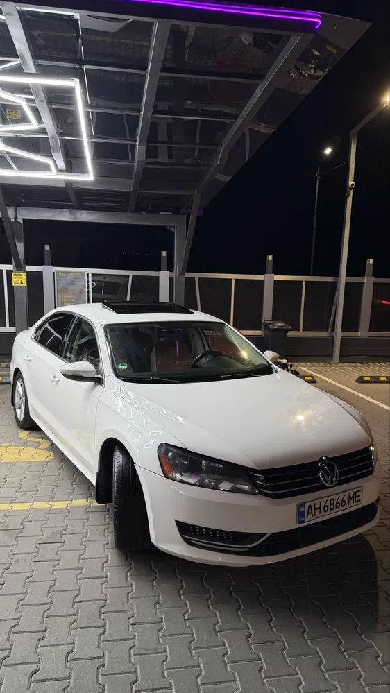 Фото 2011 Volkswagen Passat Sedan