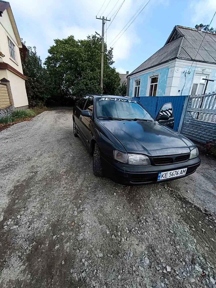 Фото 1996 Toyota Carina E