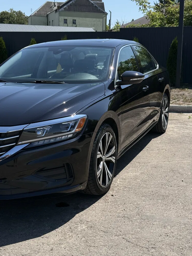 Фото 2021 Volkswagen Passat Sedan