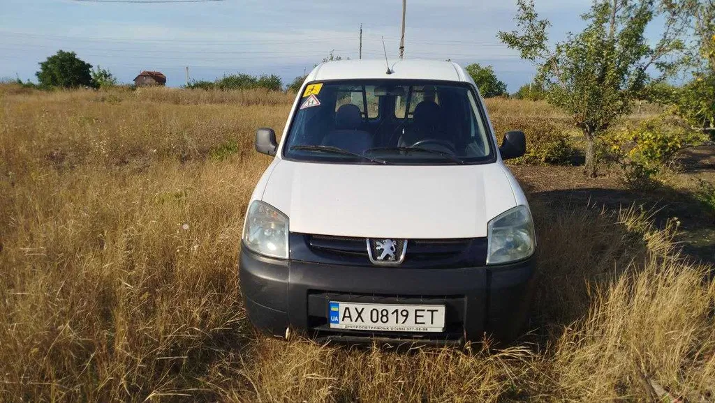 Фото 2011 Peugeot Partner