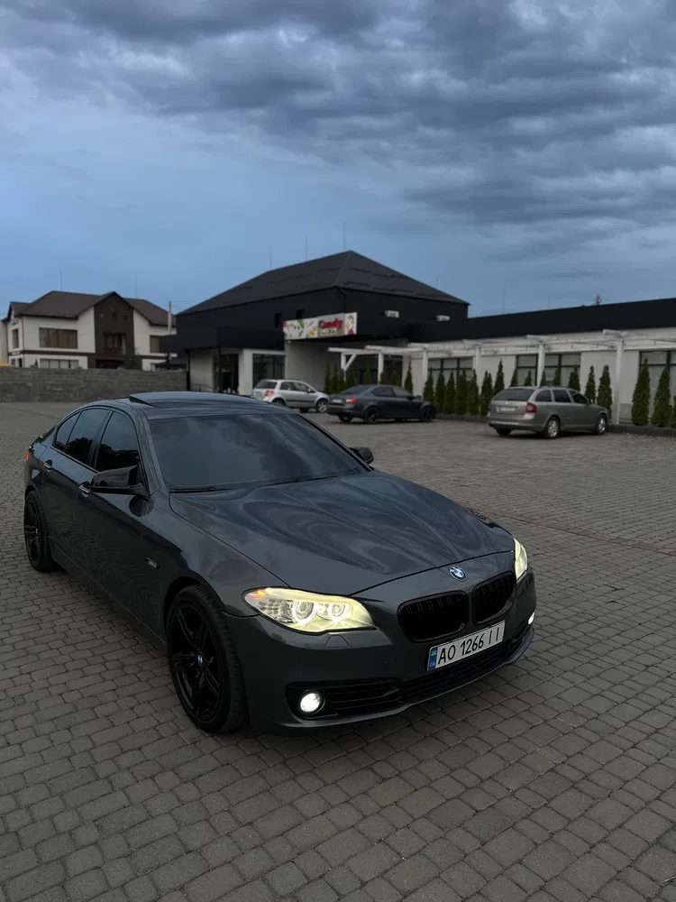 Фото 2013 BMW 5 серія