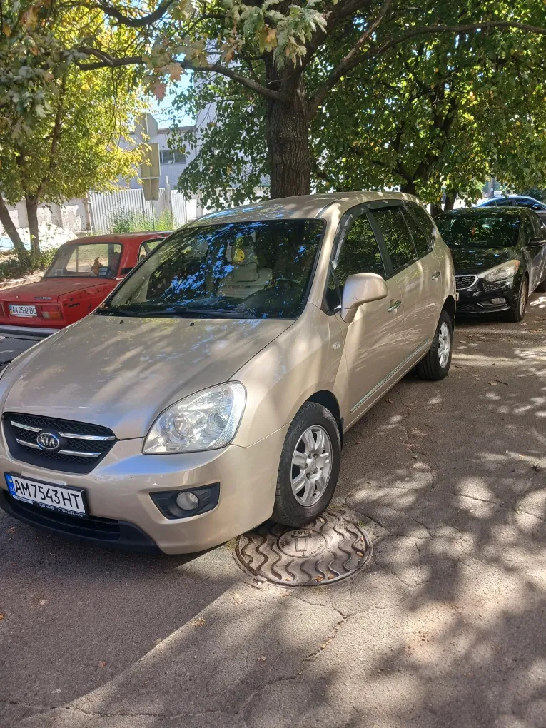 Фото 2007 Kia Carens