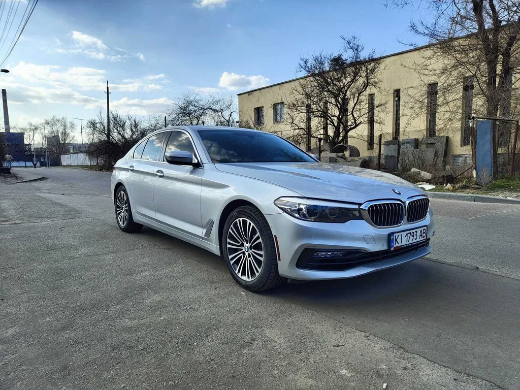 Фото 2017 BMW 5 серія