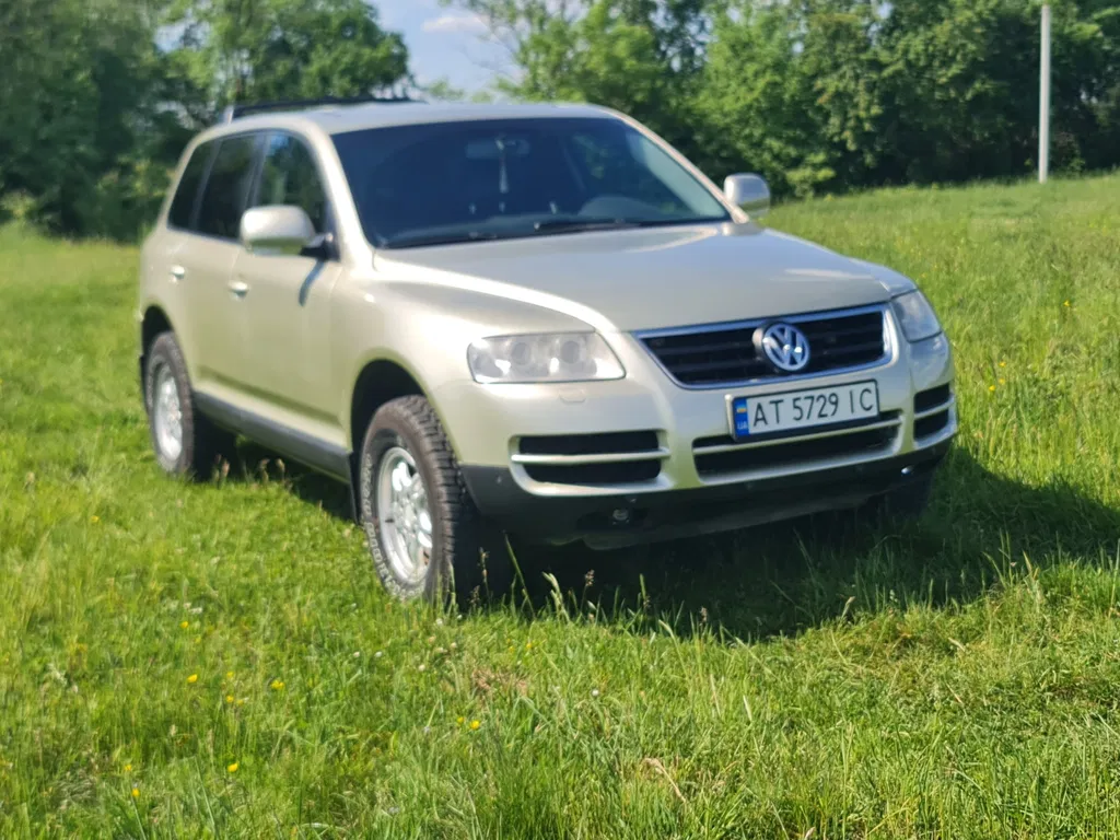 Фото 2004 Volkswagen Touareg