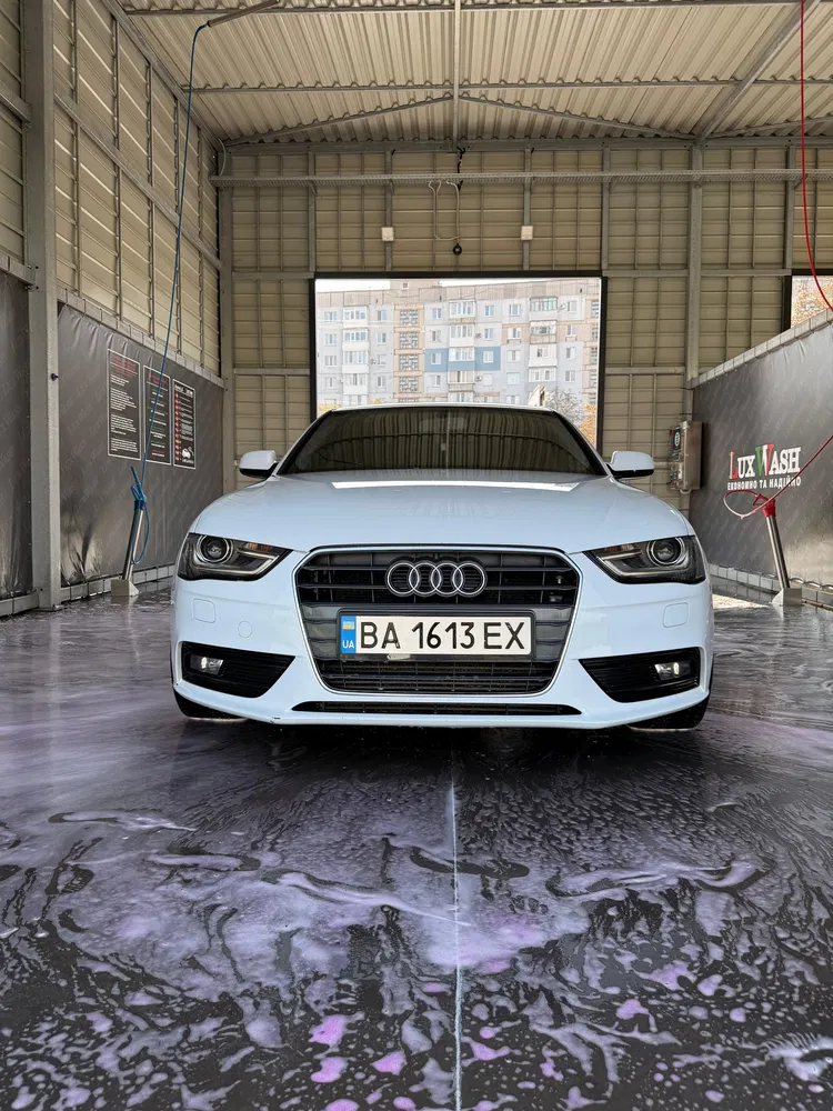 Фото 2013 Audi A4