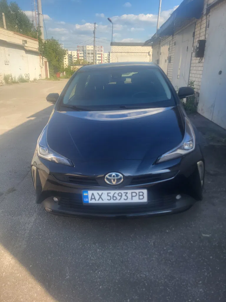 Фото 2022 Toyota Prius