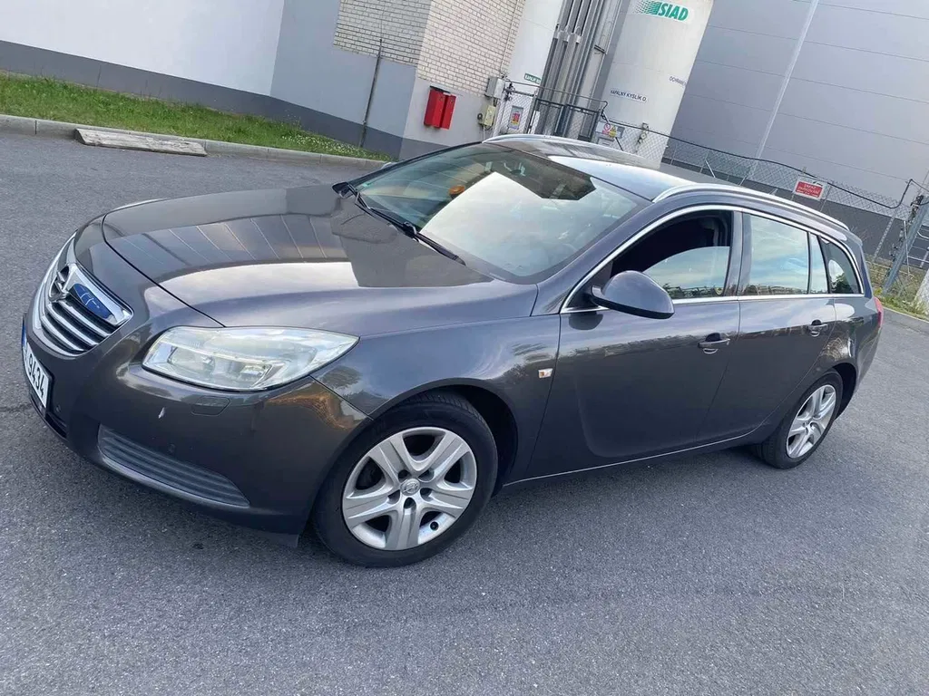 Фото 2010 Opel Insignia