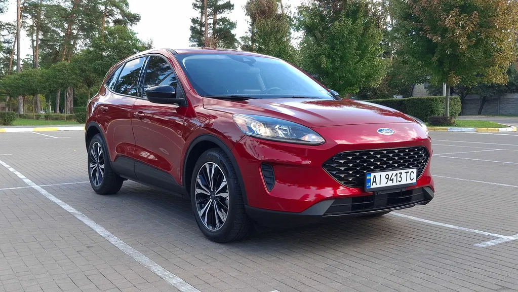 Фото 2021 Ford Escape