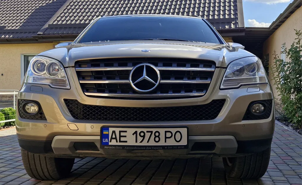 Фото 2010 Mercedes-Benz ML серия