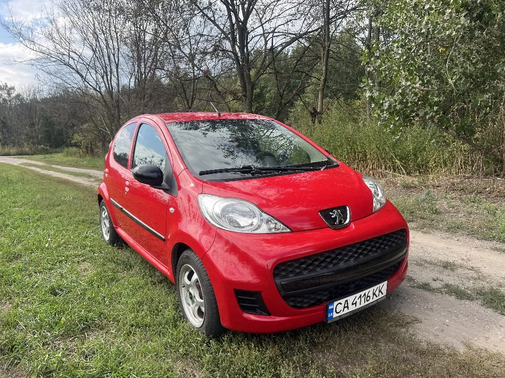 Фото 2011 Peugeot 107