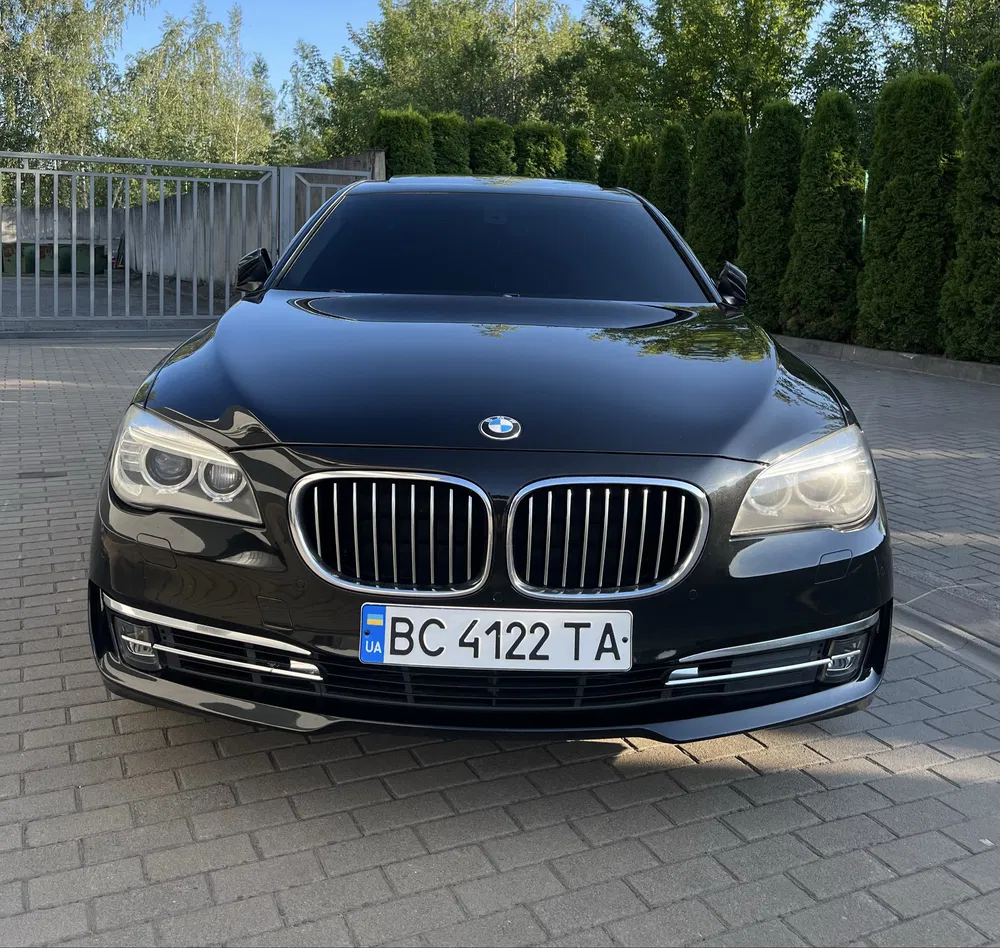 Фото 2013 BMW 7 серія