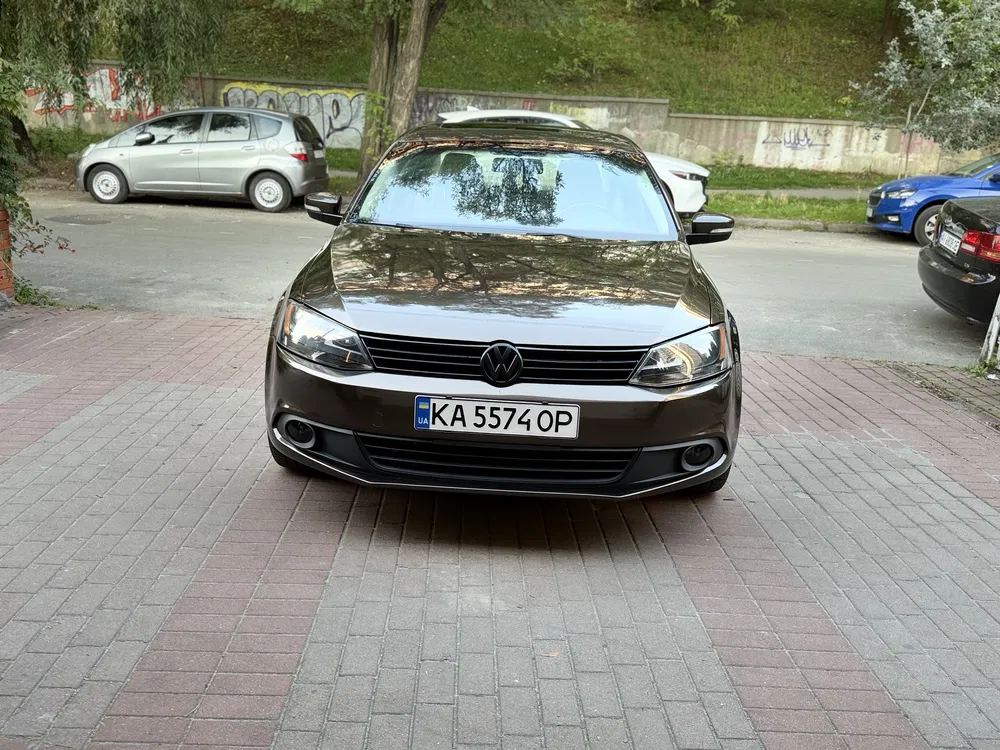 Фото 2011 Volkswagen Jetta