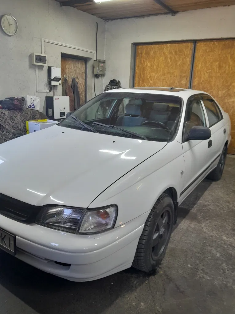Фото 1993 Toyota Carina E