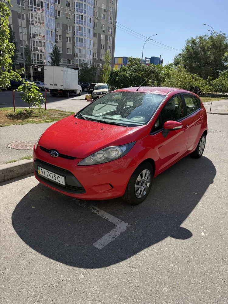 Фото 2010 Ford Fiesta