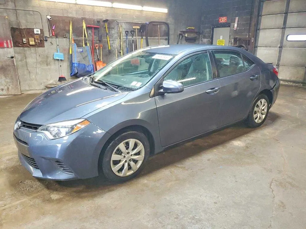Фото 2016 Toyota Corolla