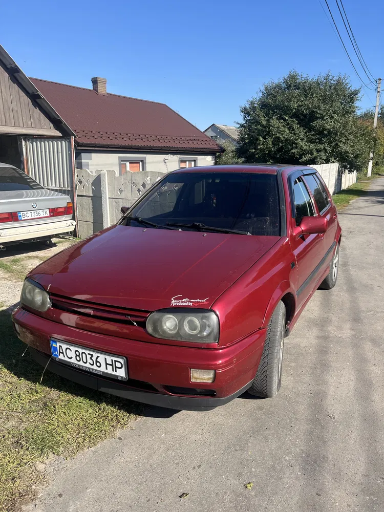 Фото 1993 Volkswagen Golf