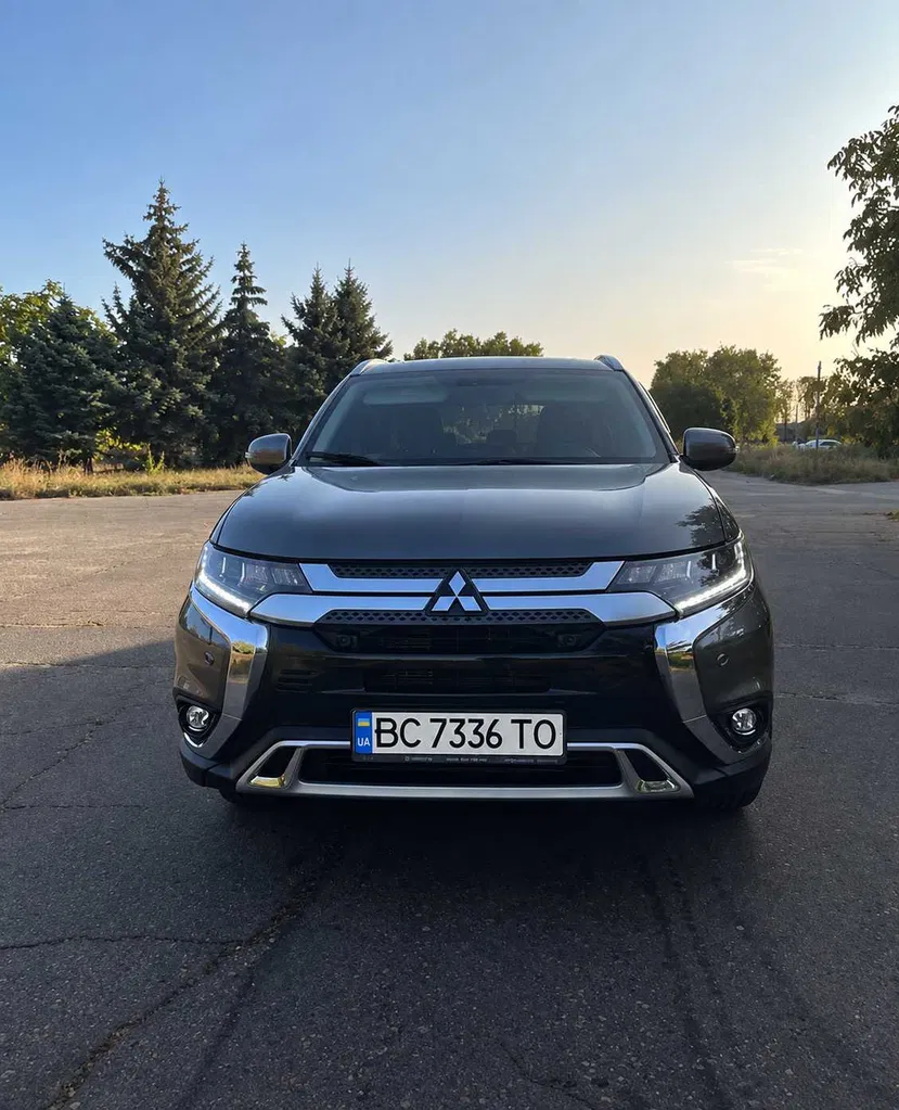 Фото 2018 Mitsubishi Outlander