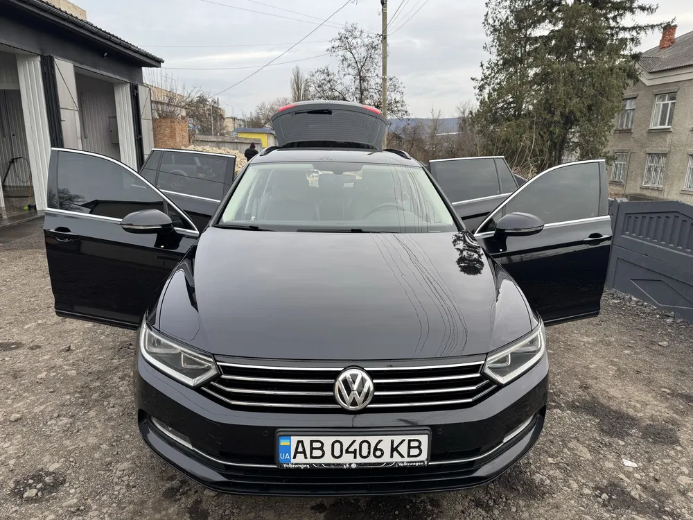 Фото 2017 Volkswagen Passat Variant