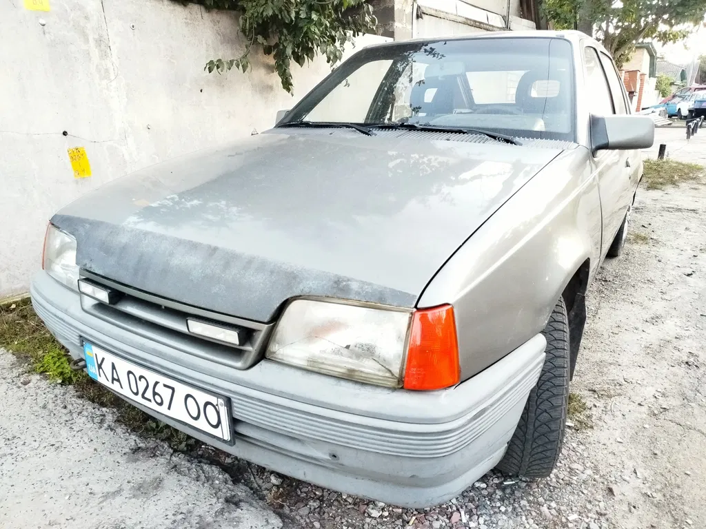 Фото 1990 Opel Kadett