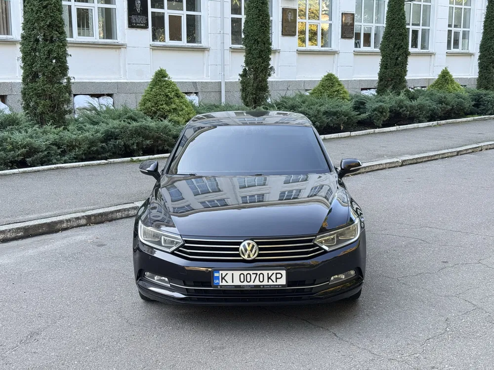 Фото 2015 Volkswagen Passat Sedan