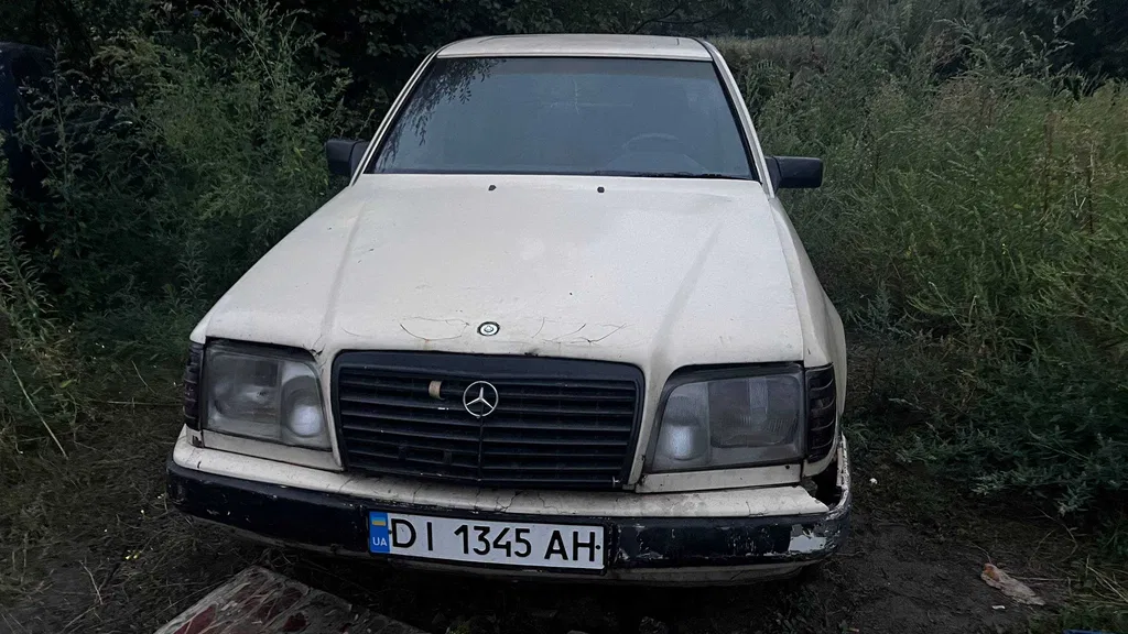 Фото 1986 Mercedes-Benz 260