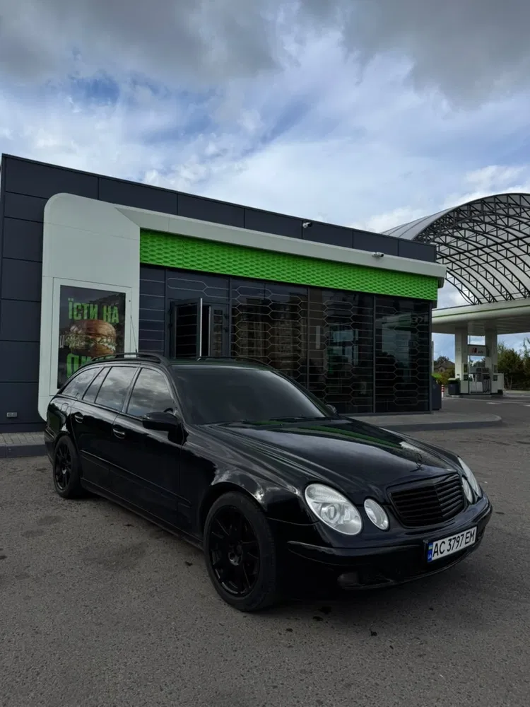 Фото 2005 Mercedes-Benz 220