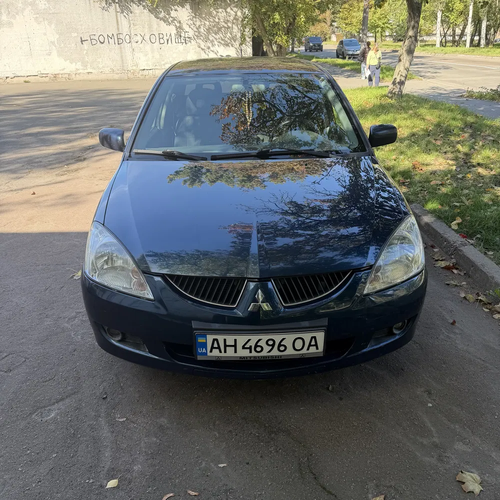 Фото 2004 Mitsubishi Lancer