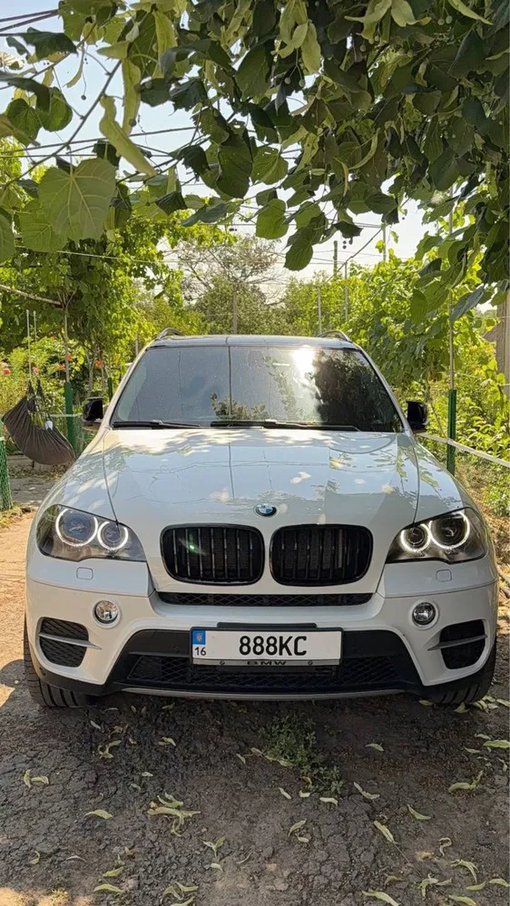 Фото 2012 BMW X5