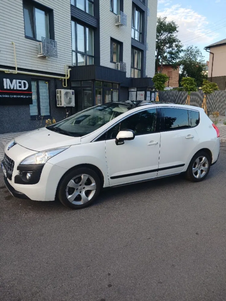 Фото 2012 Peugeot 3008