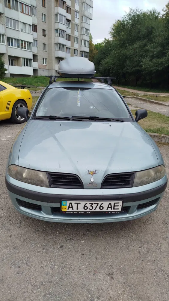 Фото 2003 Mitsubishi Carisma