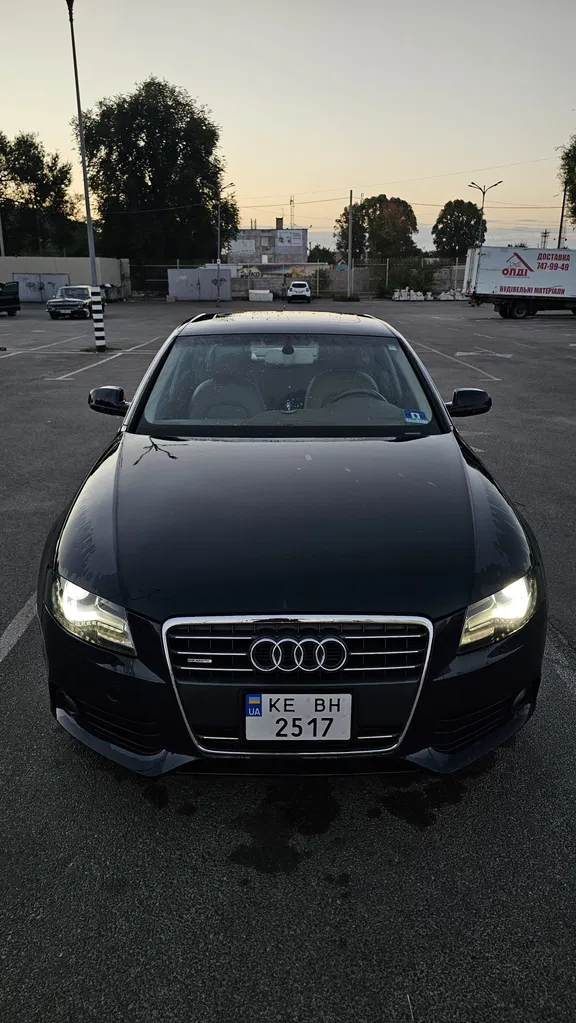 Фото 2012 Audi A4