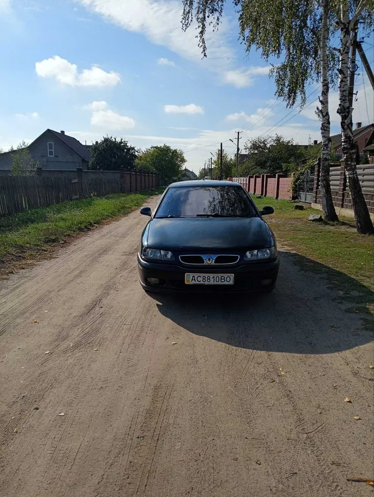 Фото 1999 Renault 4