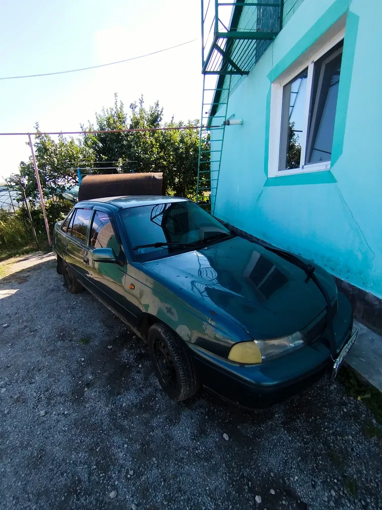 Фото 1996 Daewoo Nexia