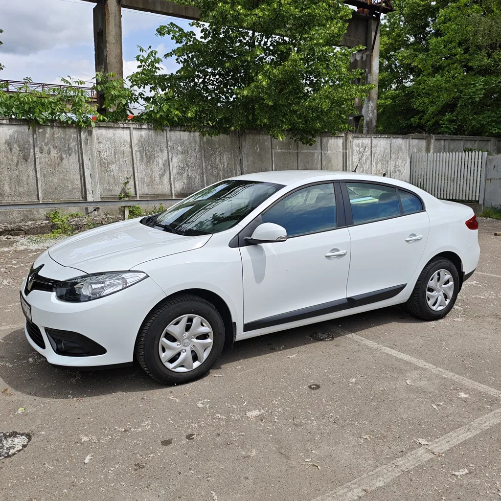 Фото 2013 Renault Fluence