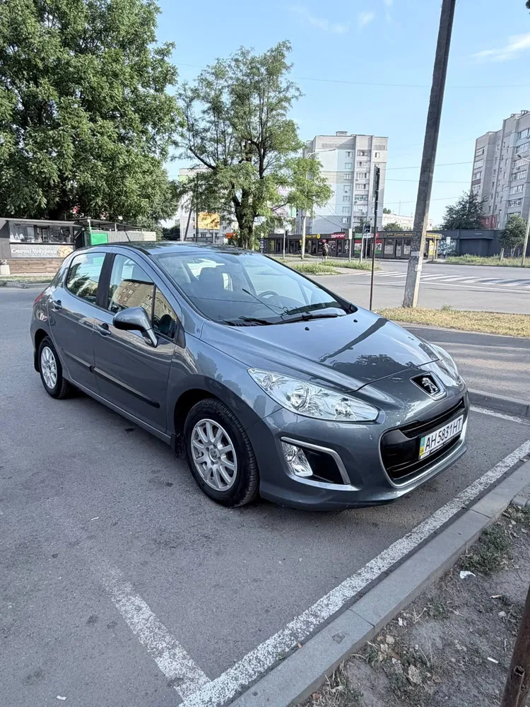 Фото 2011 Peugeot 308