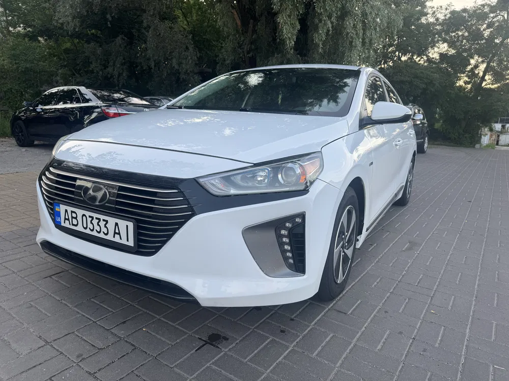 Фото 2017 Hyundai ioniq