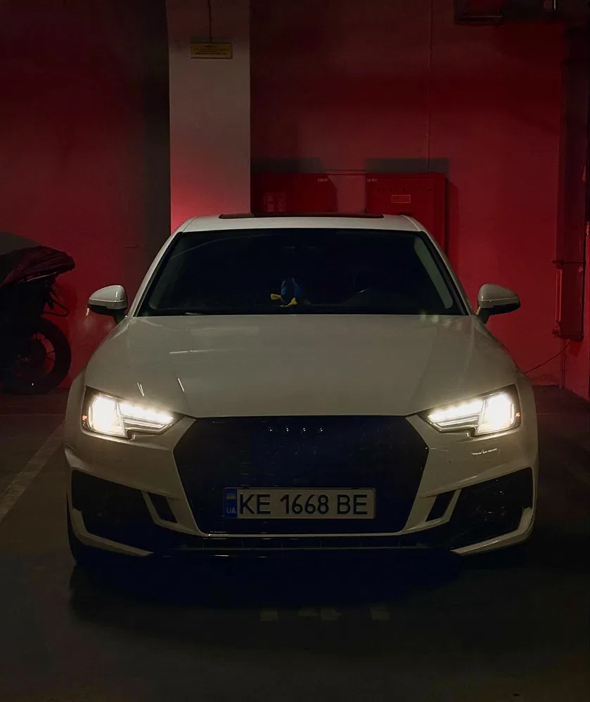 Фото 2016 Audi A4