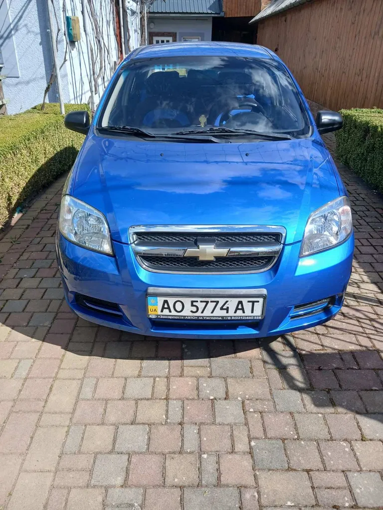 Фото 2010 Chevrolet Aveo